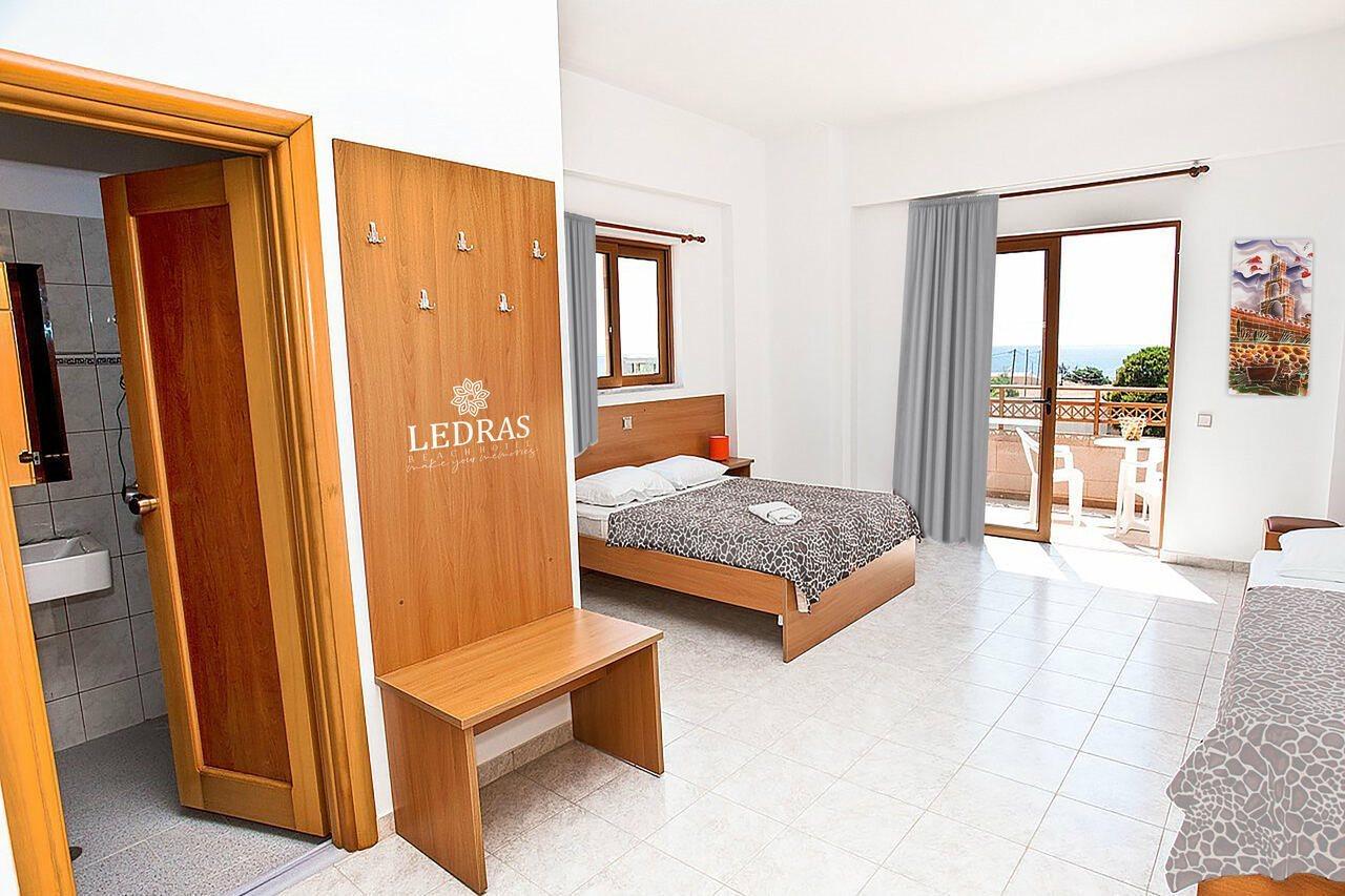 Отель Ledras 4*